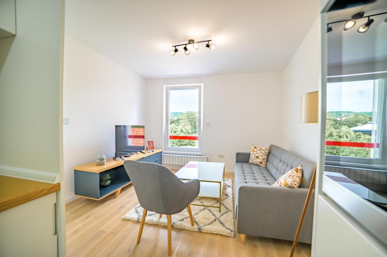 Sun Square Apartment *