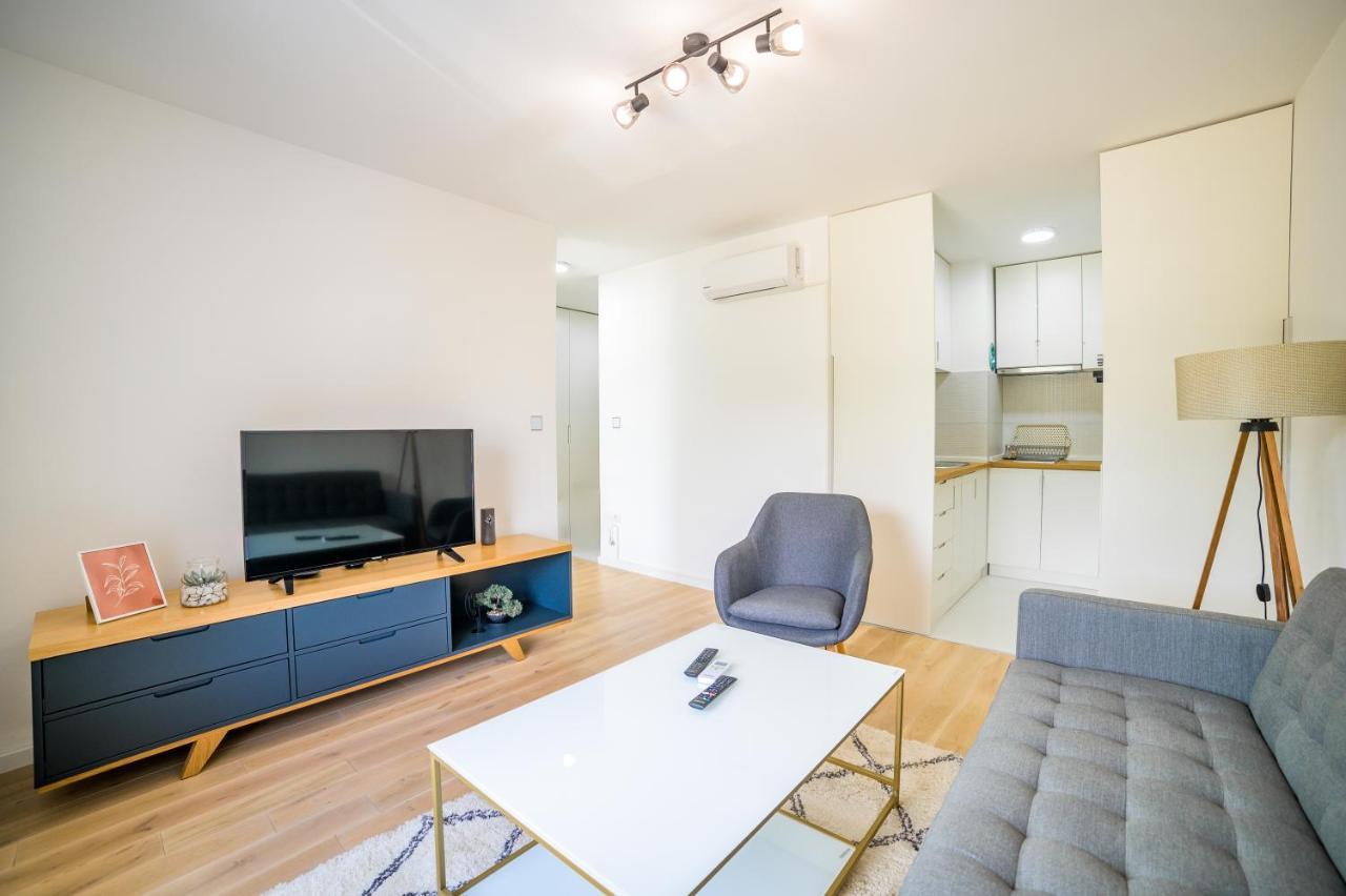 Sun Square Apartment