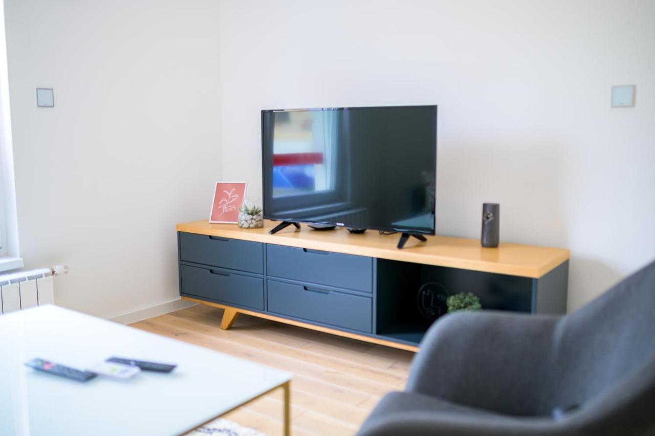 Sun Square Apartment *